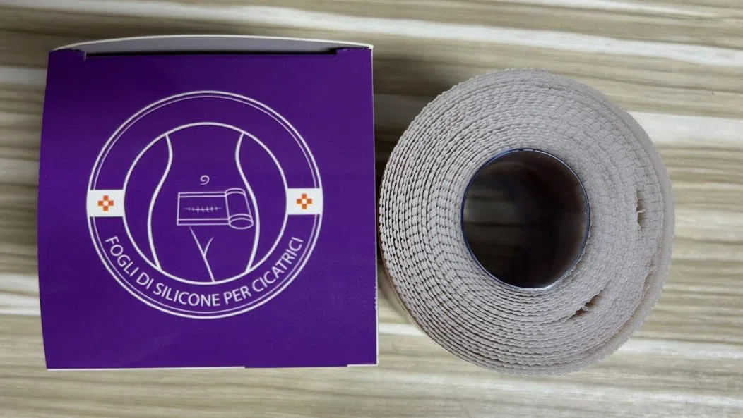 Pansement Silicone Cicatrice Pour les Cicatrices Causées par la Césarienne, la Chirurgie, les Brûlures, les Chéloïdes, l'acné, etc. Rouleau de Cicatrice en Silicone (4CMx340CM)